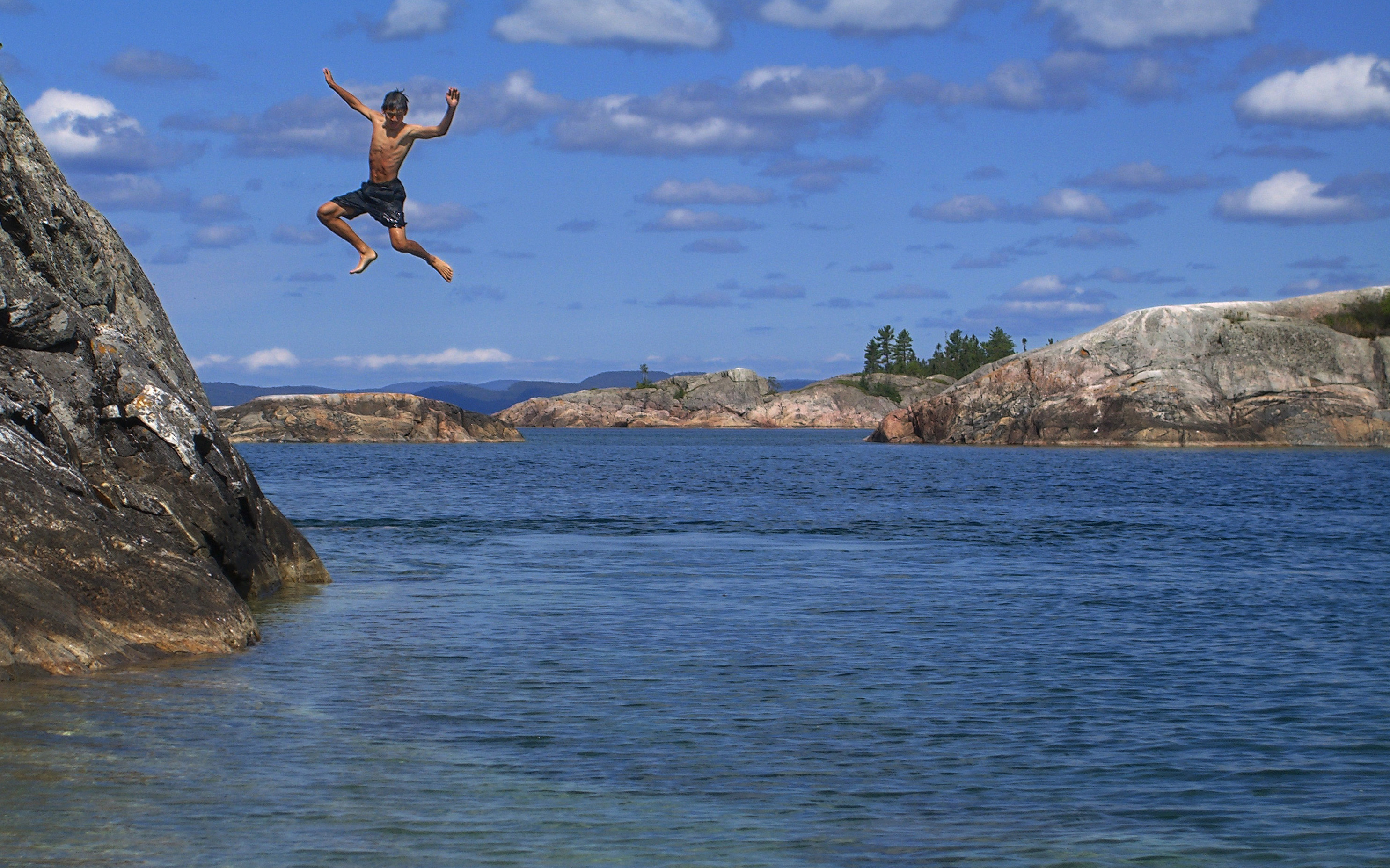 Angora lake cliff jump