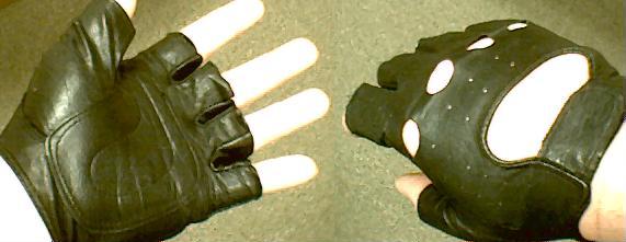 File:Leather fingerless gloves.JPG
