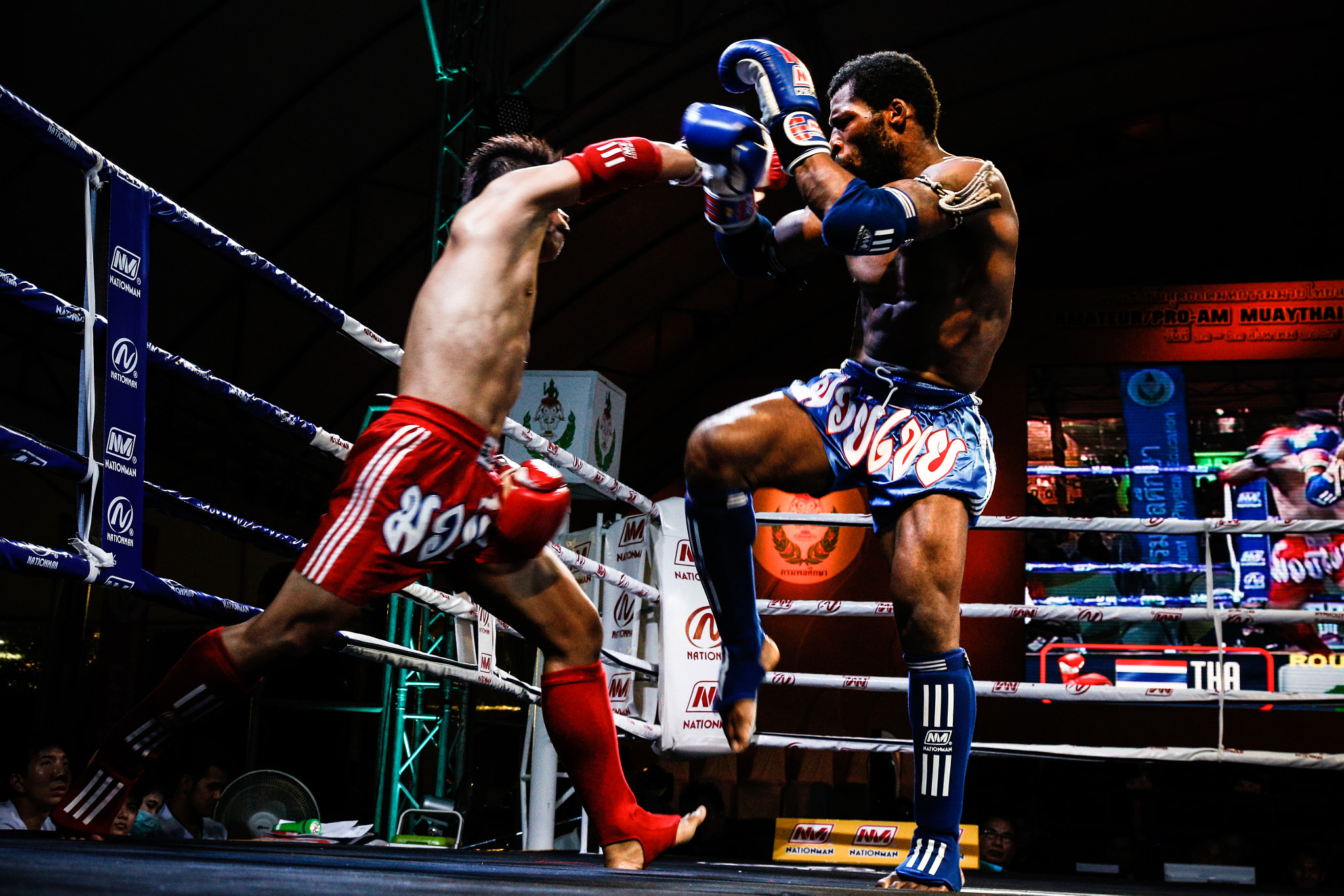 Boxing VS Muay Thai 