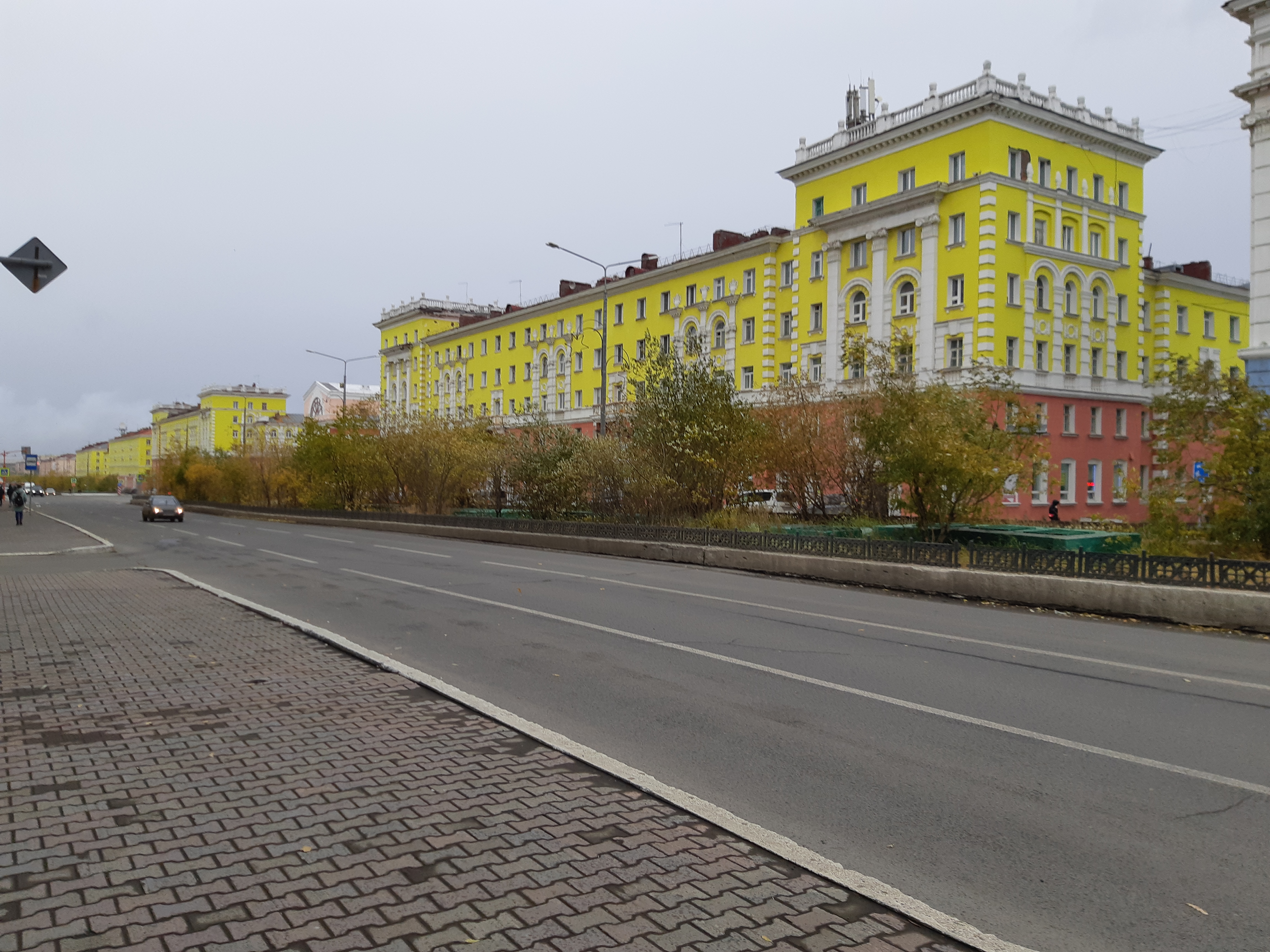 Проспект ленина спутник. Проспект Ленина дом 3. Норильск Ленина 3. Норильск Ленинский проспект. Проспект Ленина дом 125.