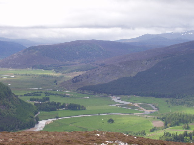 File:River Dee - geograph.org.uk - 19173.jpg