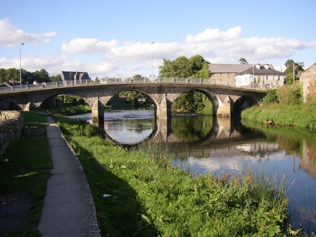 File:Thomastown Bridge, Co. Kilkenny - geograph.org.uk - 206363.jpg