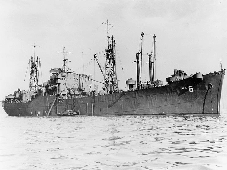 USS_Alchiba_%28AKA-6%29_at_anchor_c1945.jpg