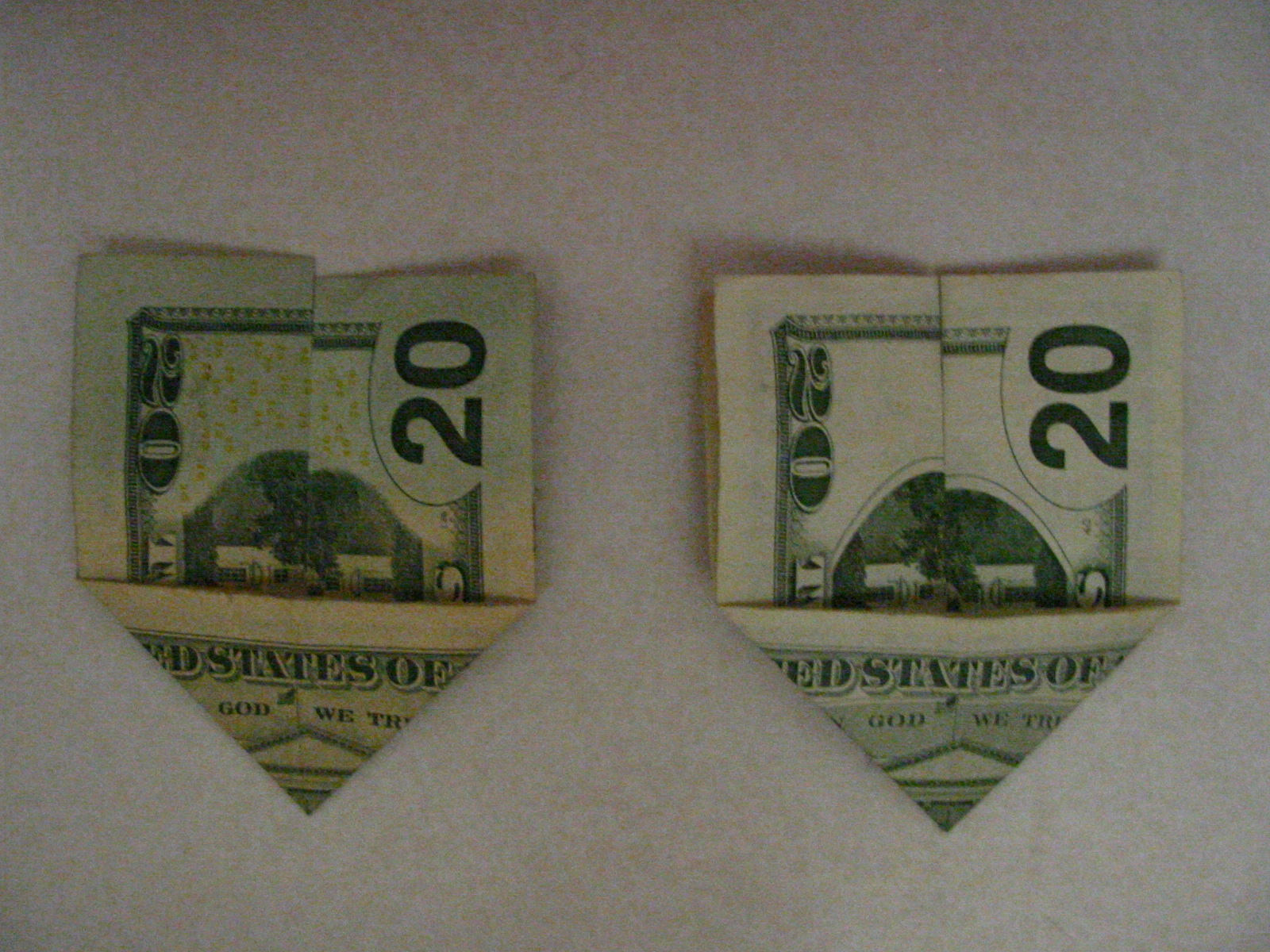 hidden things on money