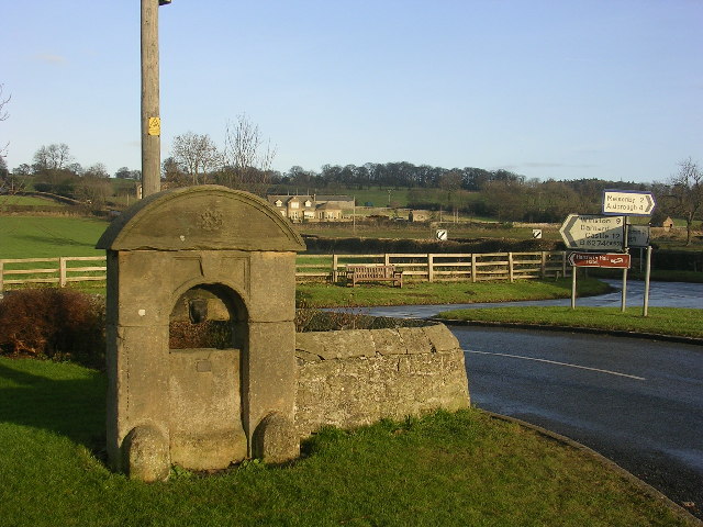 Village pinfold at the northern end of Gilling West - geograph.org.uk - 94066