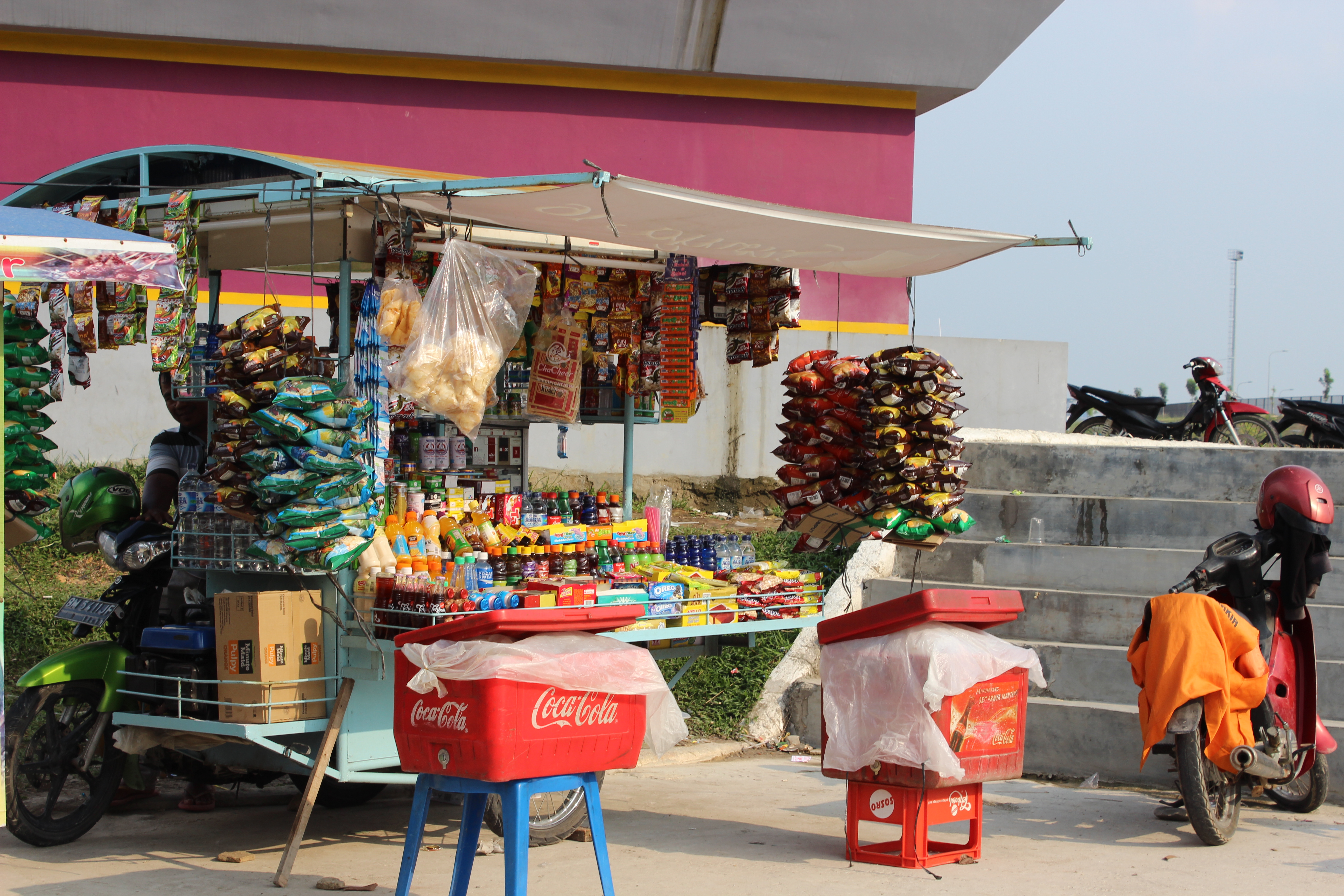 File Warung  at the Main Stadium JPG Wikimedia Commons