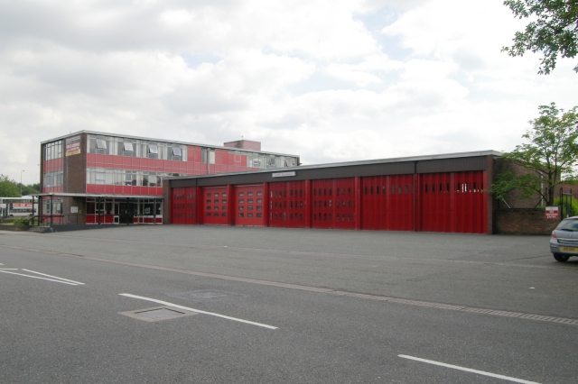 File:Wigan fire station - geograph.org.uk - 1393612.jpg