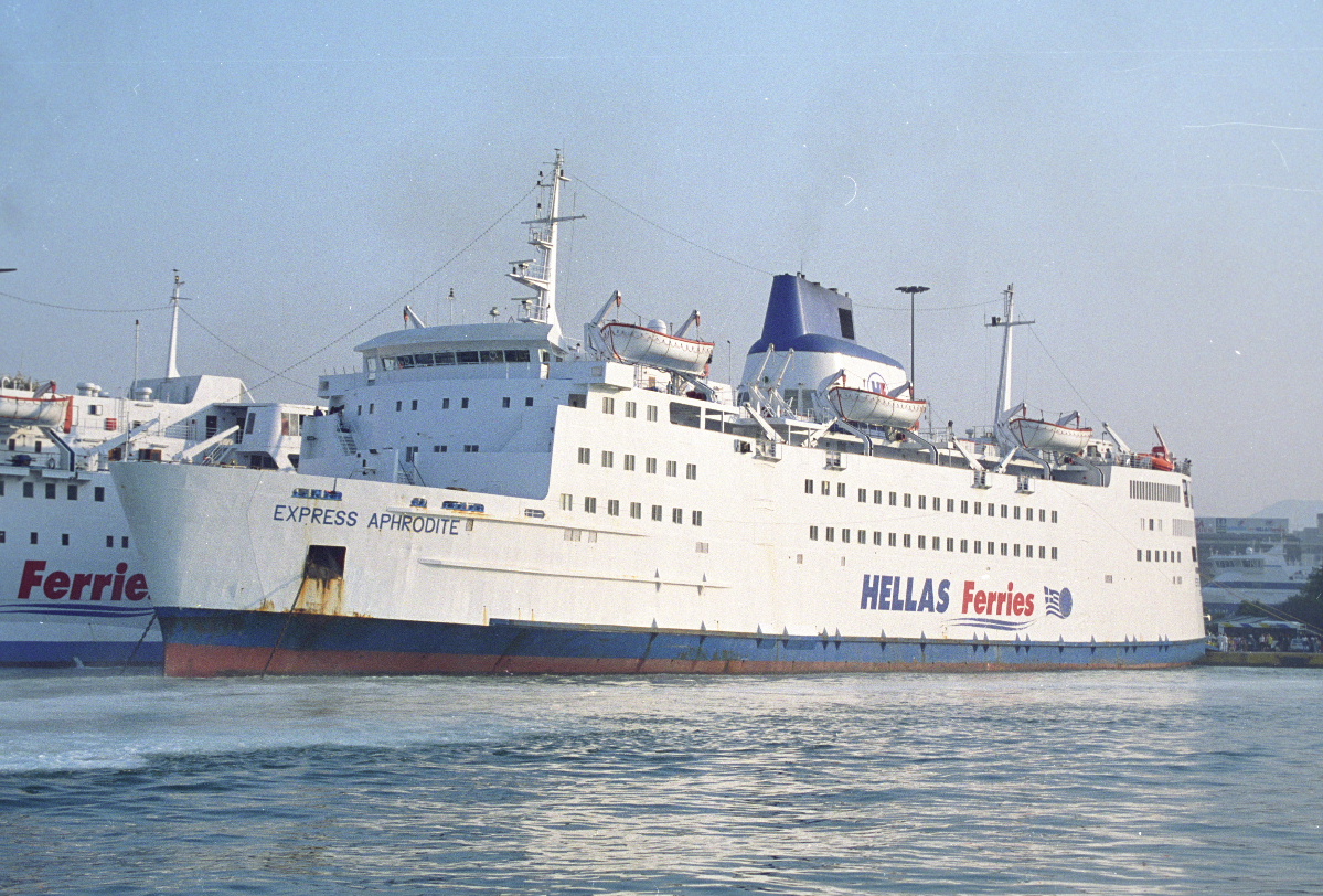 An image of EXPRESS APHRODITE at Piraeus in Hellas Ferries livery.