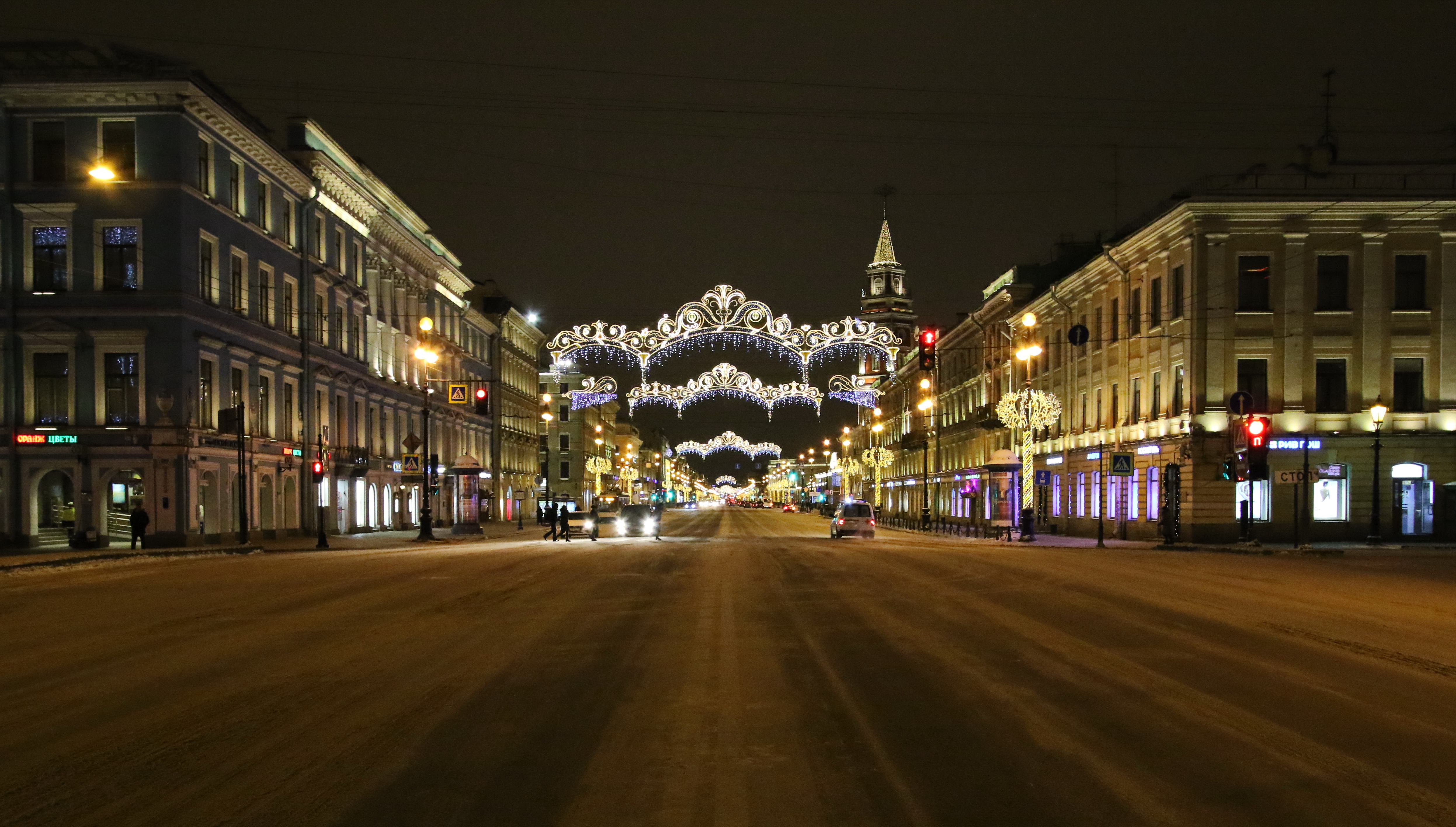 Пр перед. Невский проспект Санкт-Петербург. Невский проспект 84 Санкт-Петербург. Невский проспект новогоднее убранство Санкт-Петербург. Невский проспект Нижний Новгород.