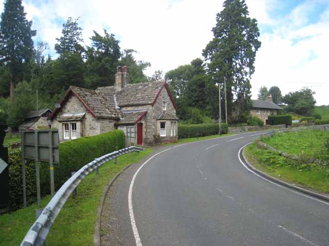 File:Approaching Whitfield village - geograph.org.uk - 886617.jpg