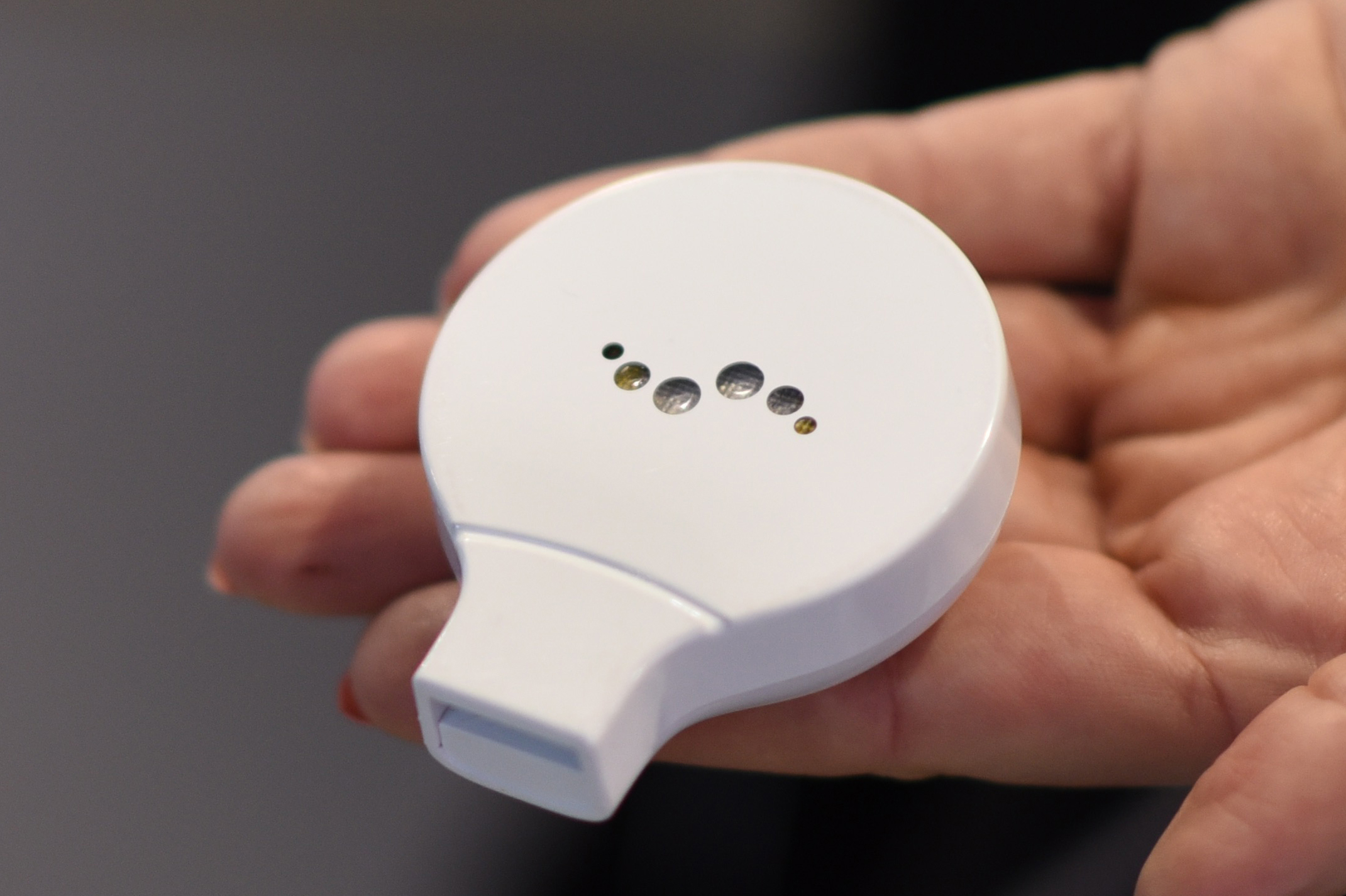 Breathometer personal breathalyzer review: iPhone breathalyzer fun, but  prone to mistesting - CNET