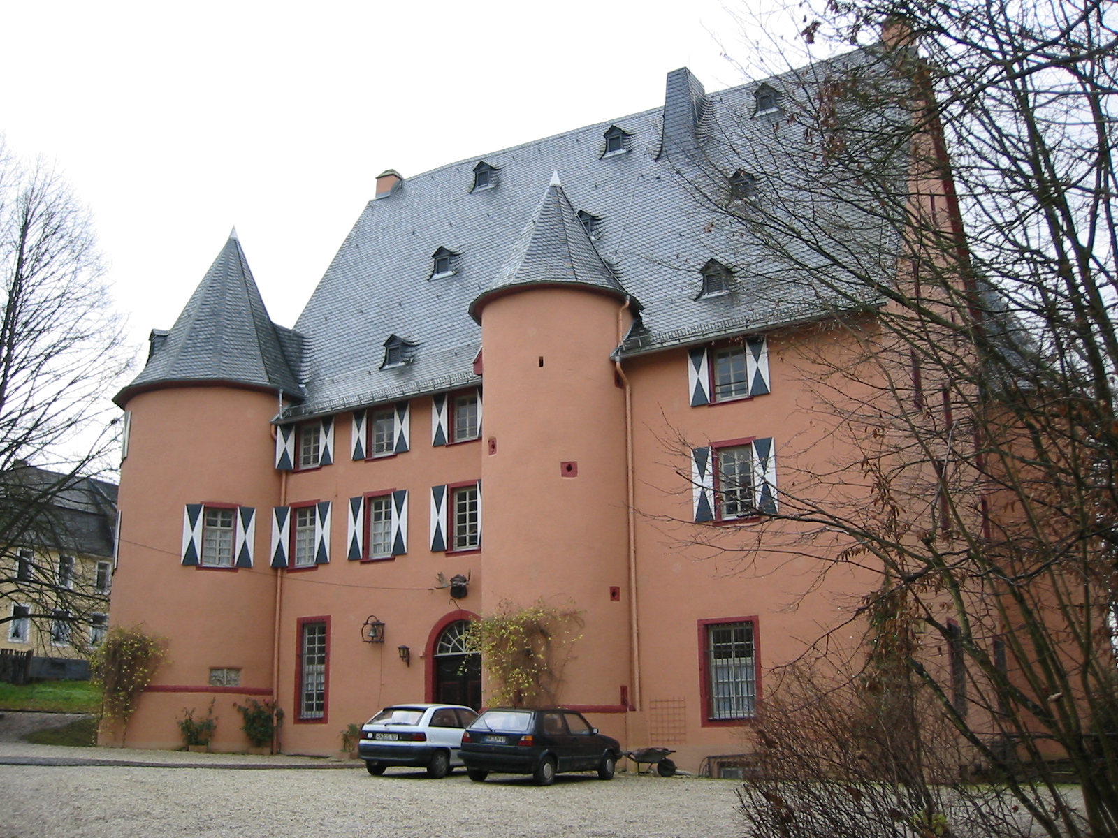 This is a picture of the hessian Kulturdenkmal (cultural monument) with the ID