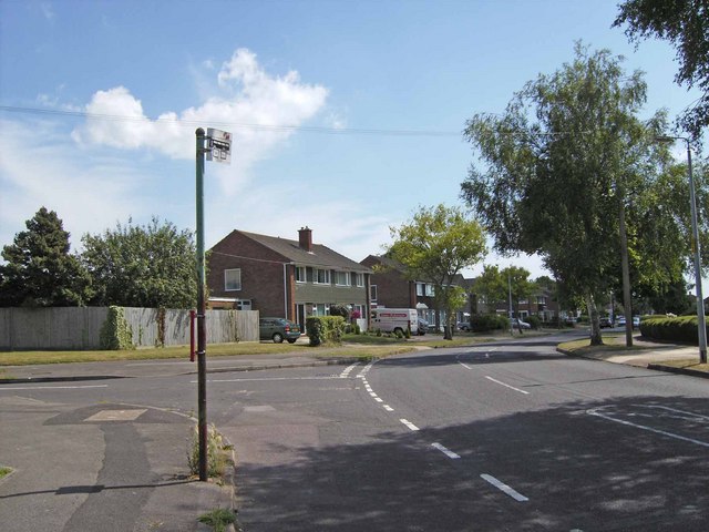 File:Bus stop in Rowallan Avenue - geograph.org.uk - 1375821.jpg