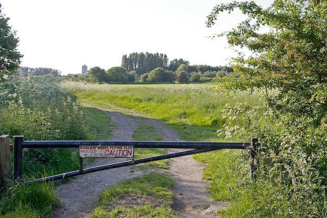 File:Entrance to Parkway Model Flying Club field - geograph.org.uk - 447246.jpg