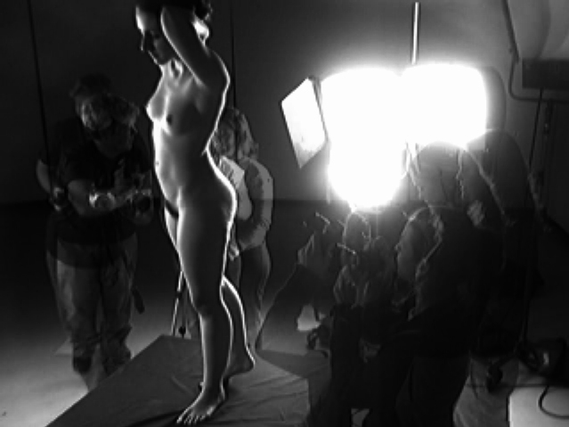 File:Female model at Human figure class.jpg