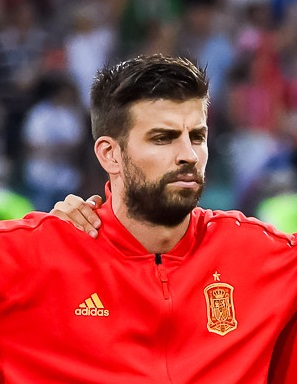 File:Gerard Piqué 2018.jpg