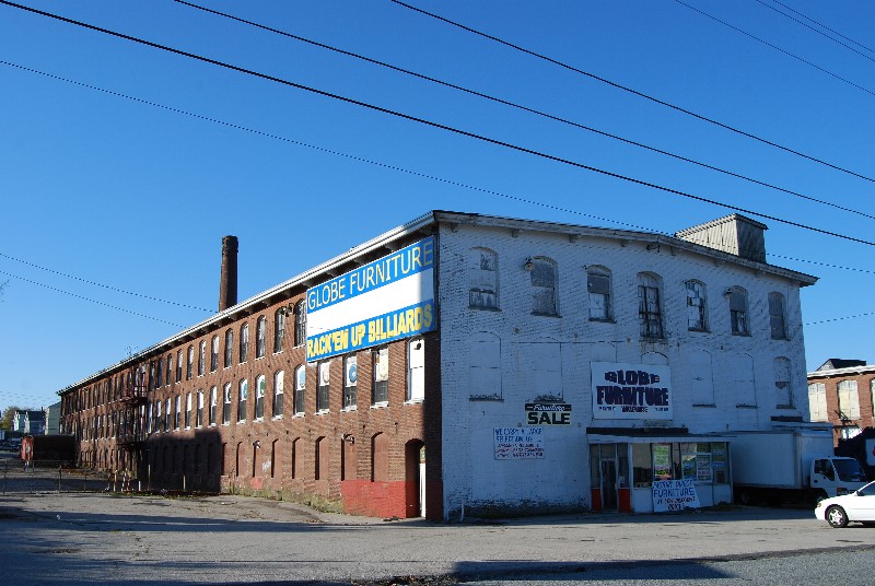 File:Globe Mills FR.jpg