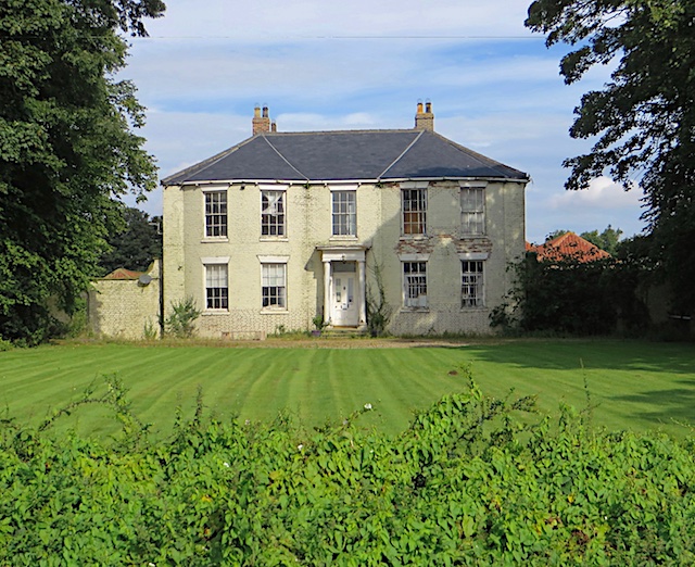 File:Humbleton Hall - geograph.org.uk - 5513019.jpg