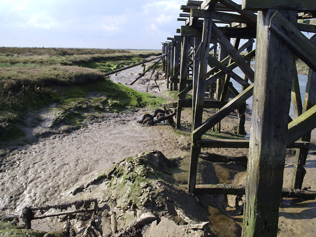 File:Jetty to nowhere - geograph.org.uk - 750705.jpg