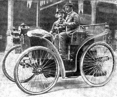 File:L'éclair en 1895 (des frères Michelin au Paris-Bordeaux-Paris, première voiture sur pneumatiques).jpg