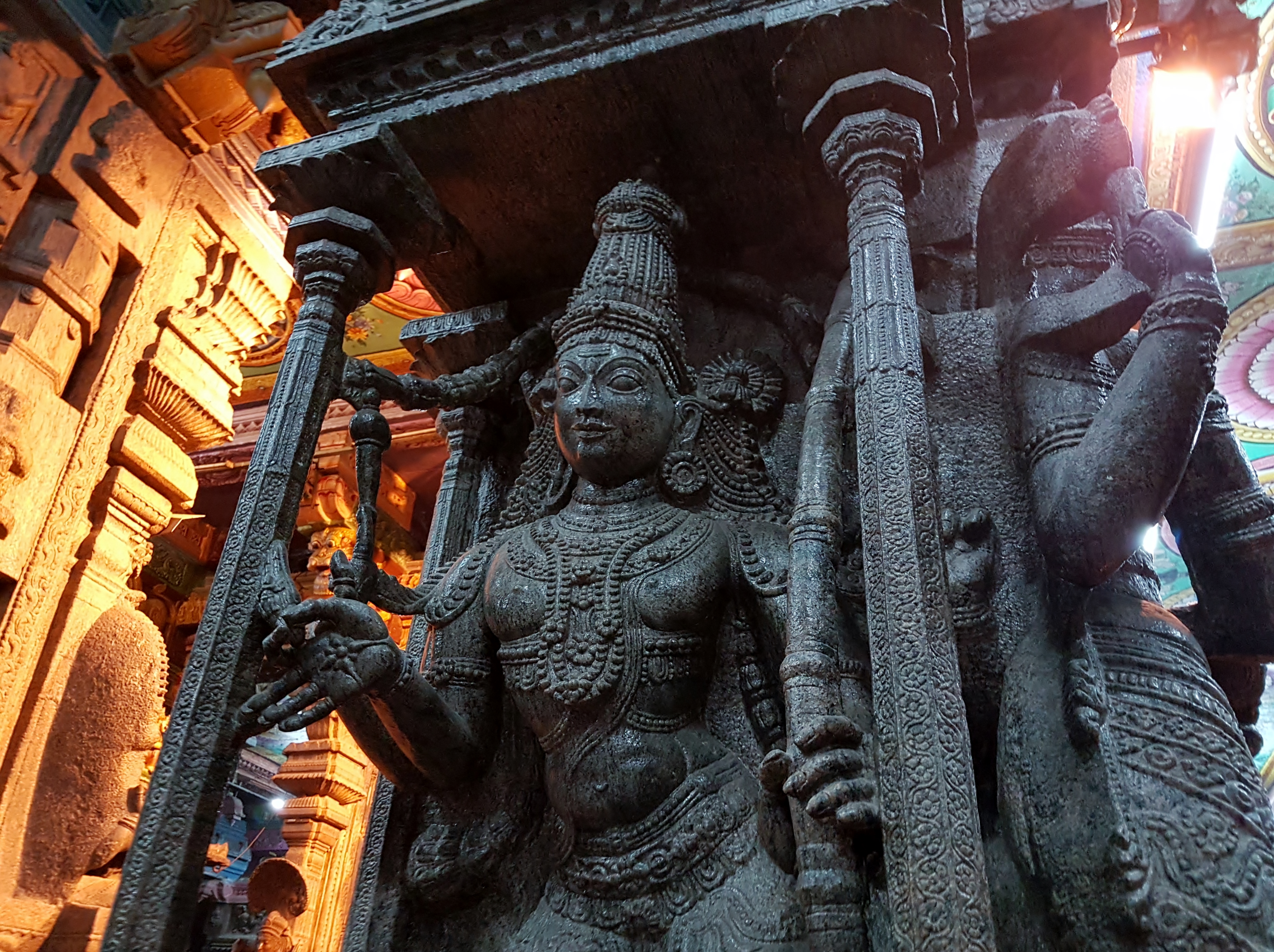 madurai meenakshi temple sculptures