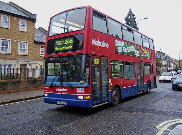 File:Metroline double deck bus on route 266 in Glenthorne Road -  geograph.org.uk - 1558020.jpg - Wikimedia Commons