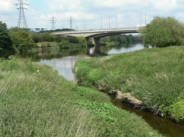 File:Mouth of the Fairham Brook - geograph.org.uk - 1334406.jpg