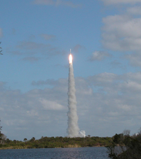 File:New Horizons Liftoff2.jpg