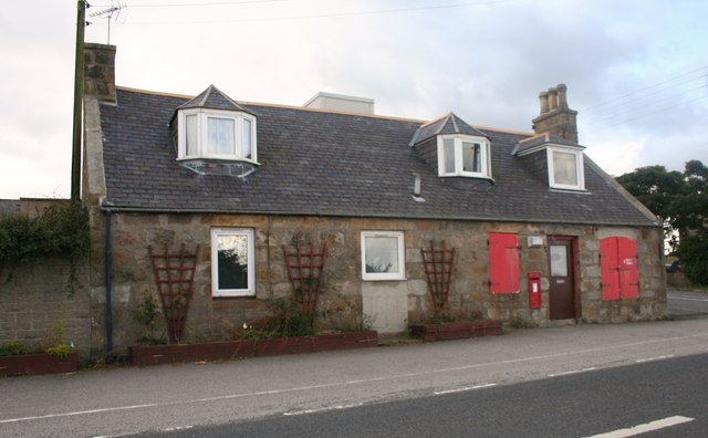 File:Old Shop Whitecairns - geograph.org.uk - 990322.jpg