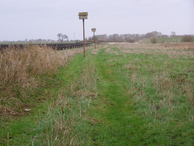 File:Owl nesting boxes - geograph.org.uk - 302808.jpg