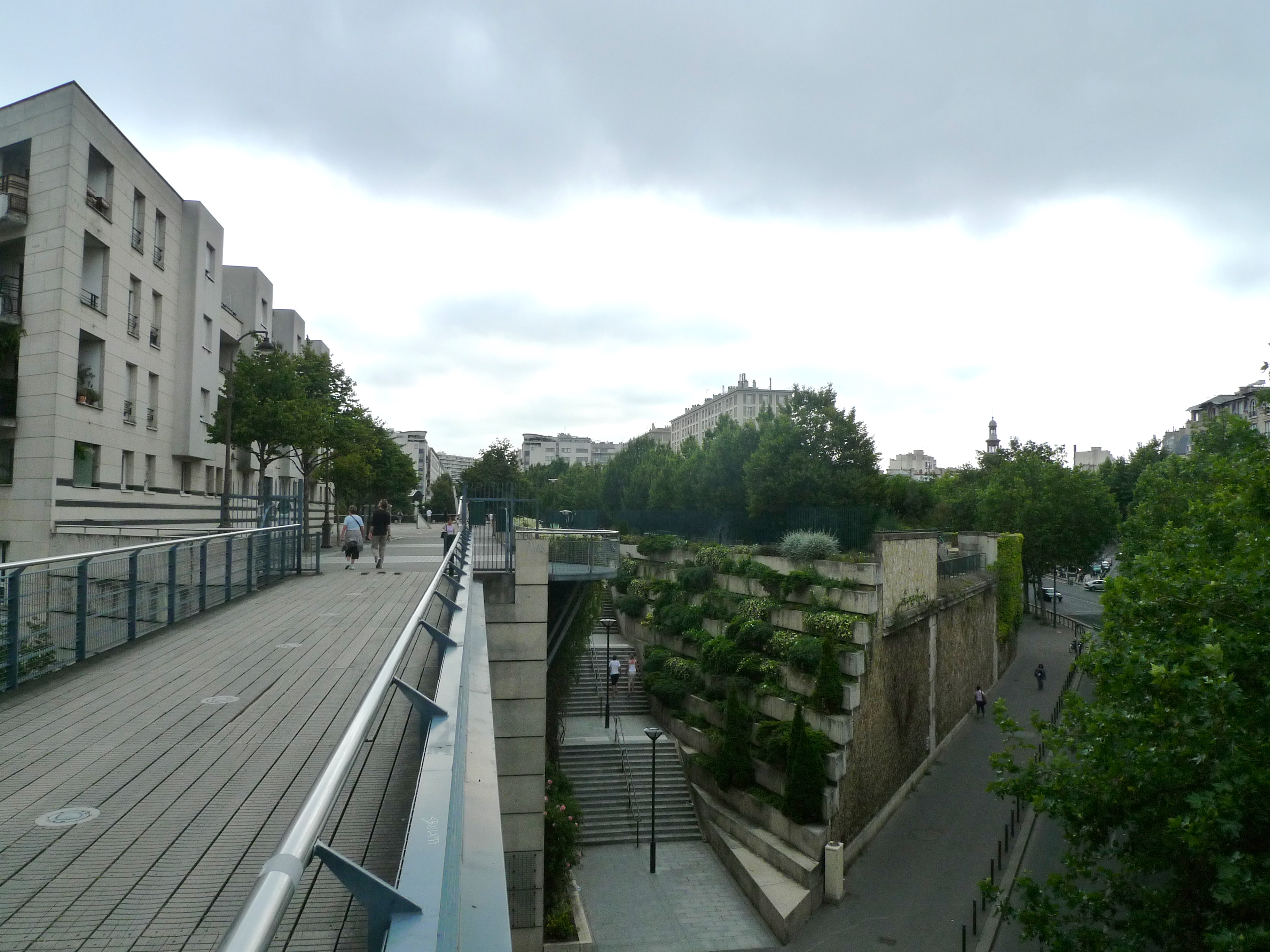 File:Promenade plantée, Paris August 2009 (9).jpg ...