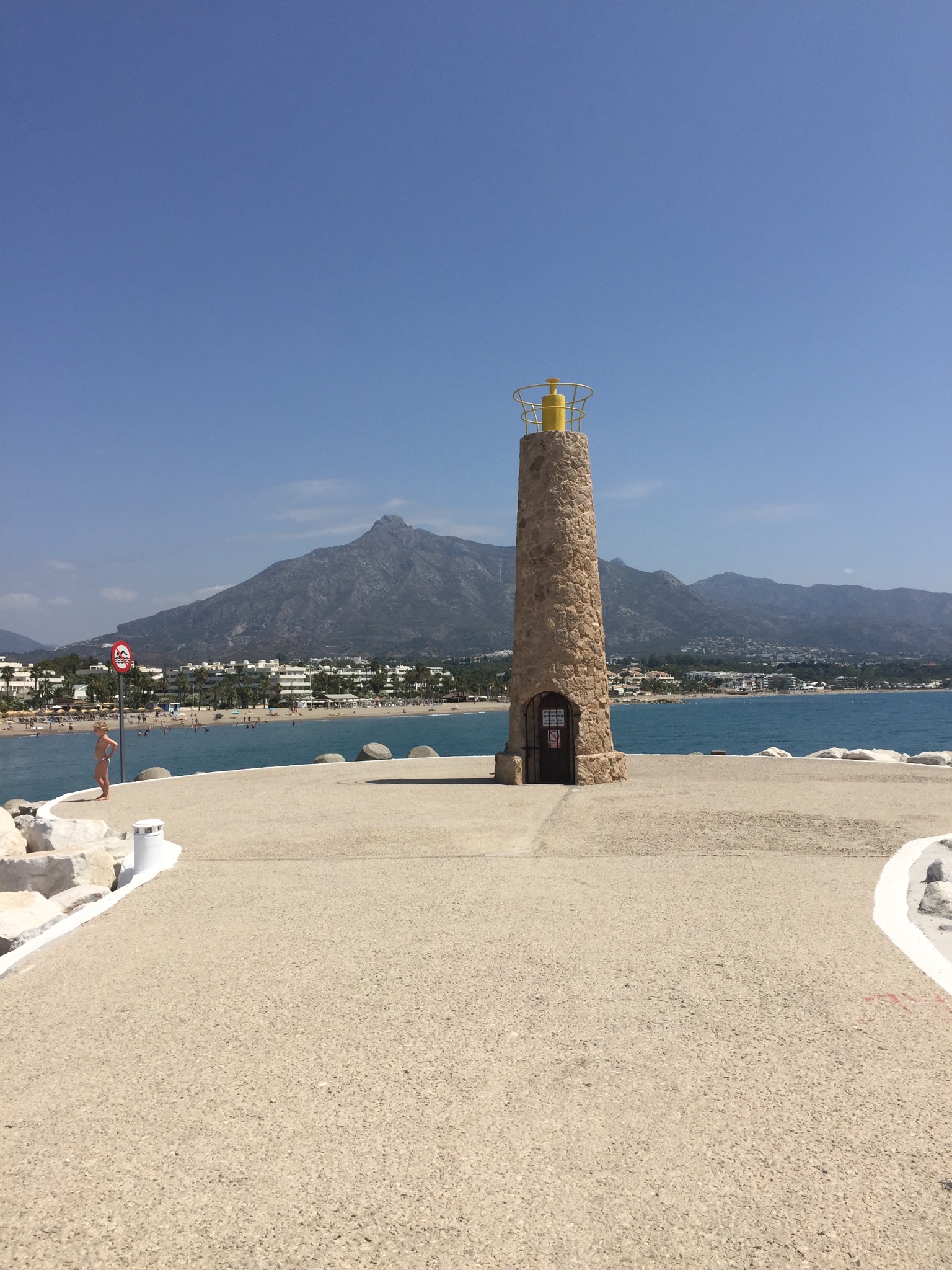 puerto banus beach