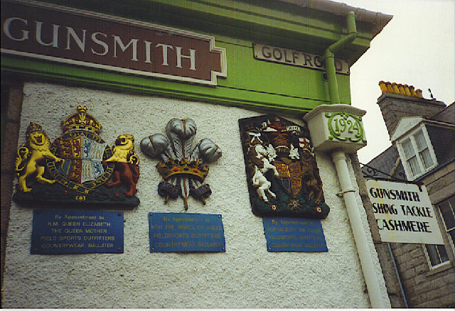 File:Royal Appointment Signs, Ballater. - geograph.org.uk - 109531.jpg