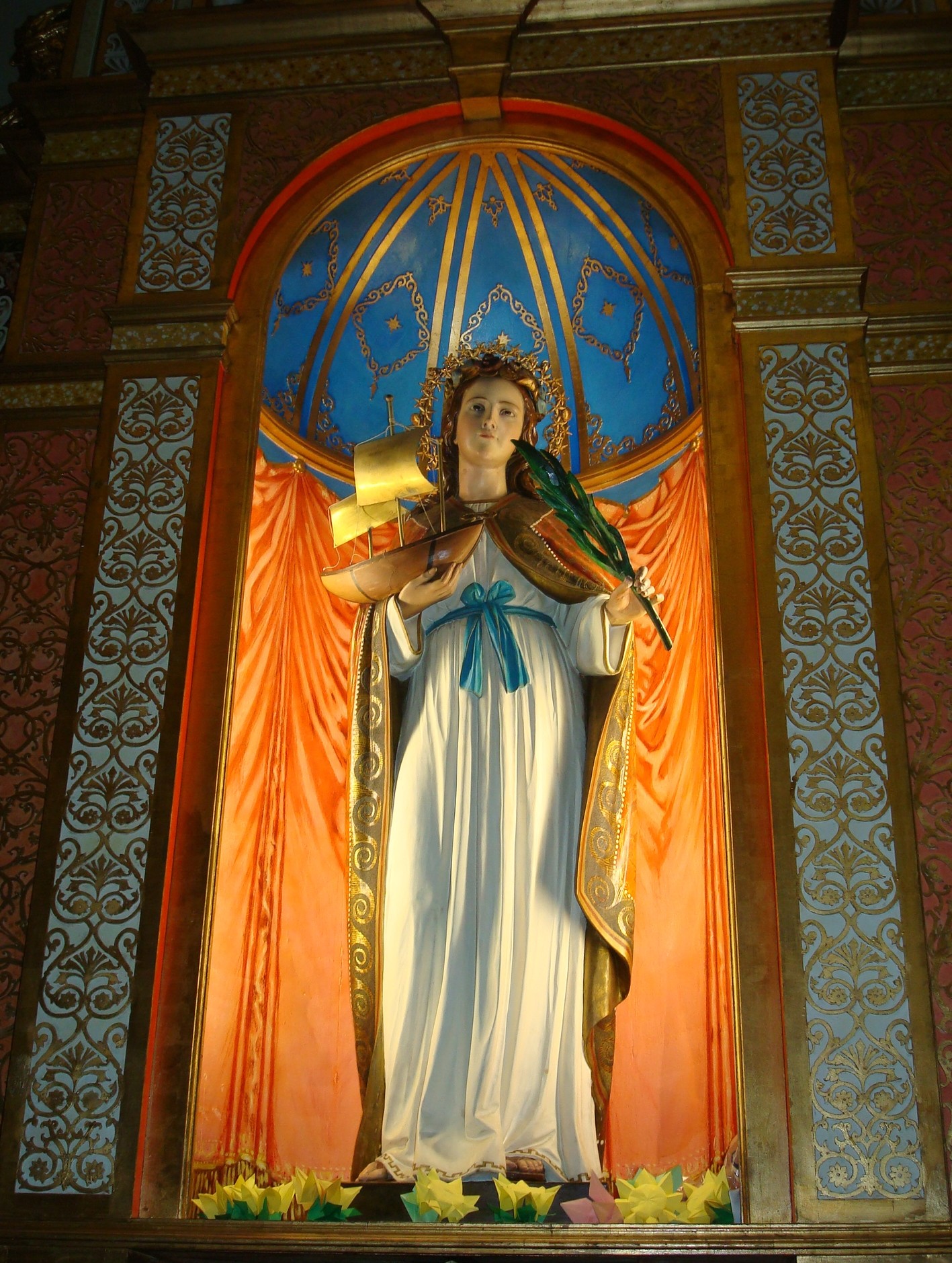 Statue av Firmina i katedralen San Francesco d’Assisi i Civitavecchia 