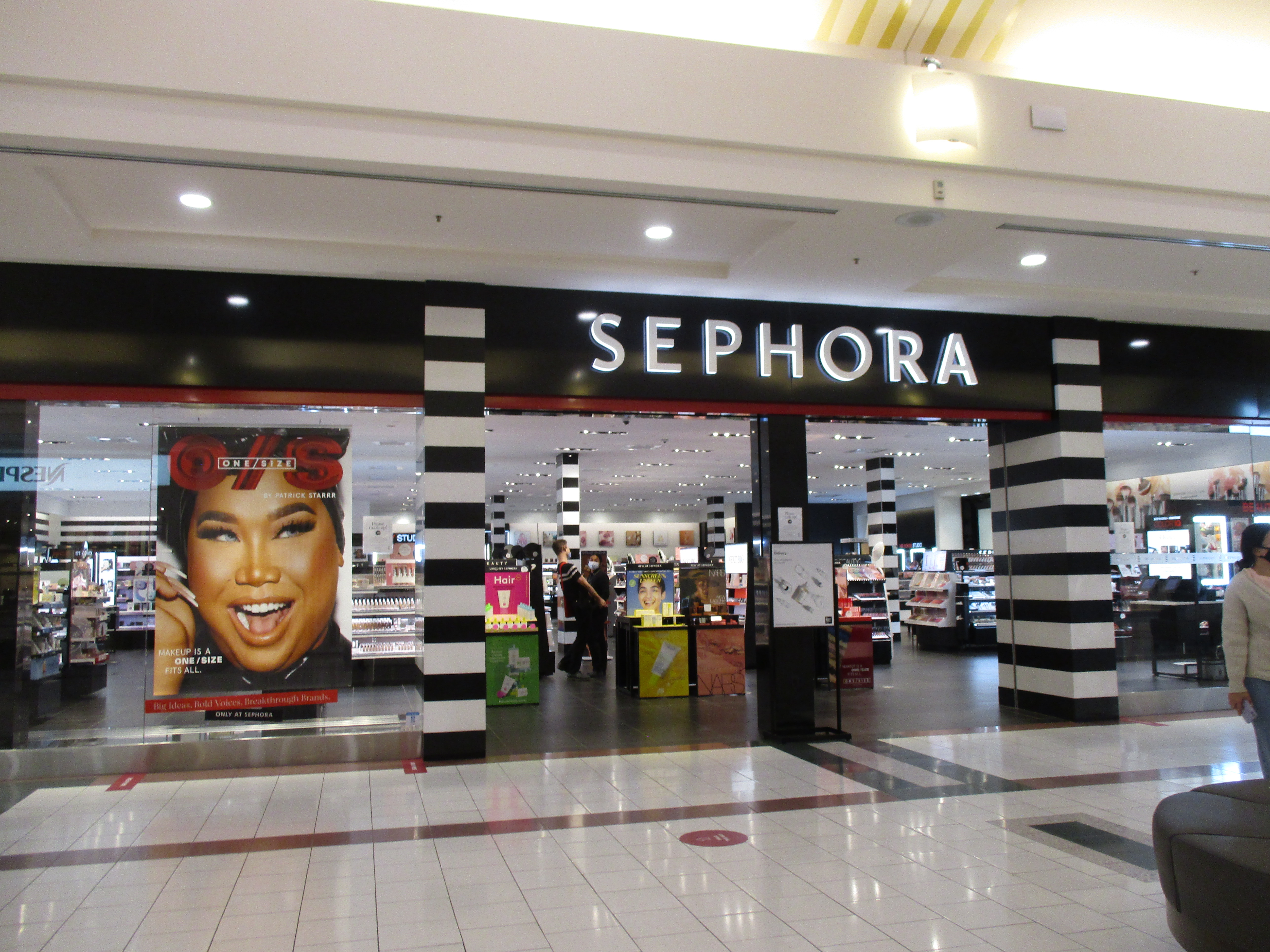 Sephora - Wikipedia