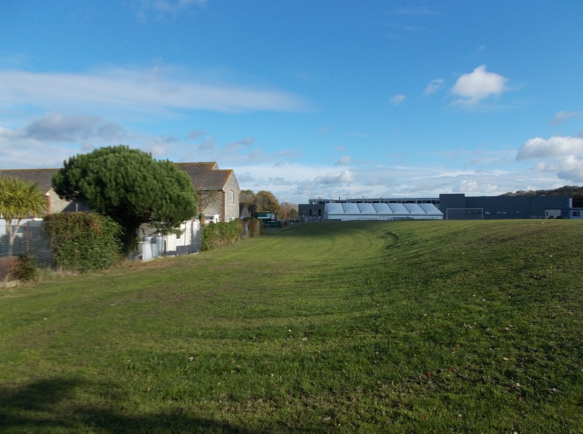 Carisbrooke railway station