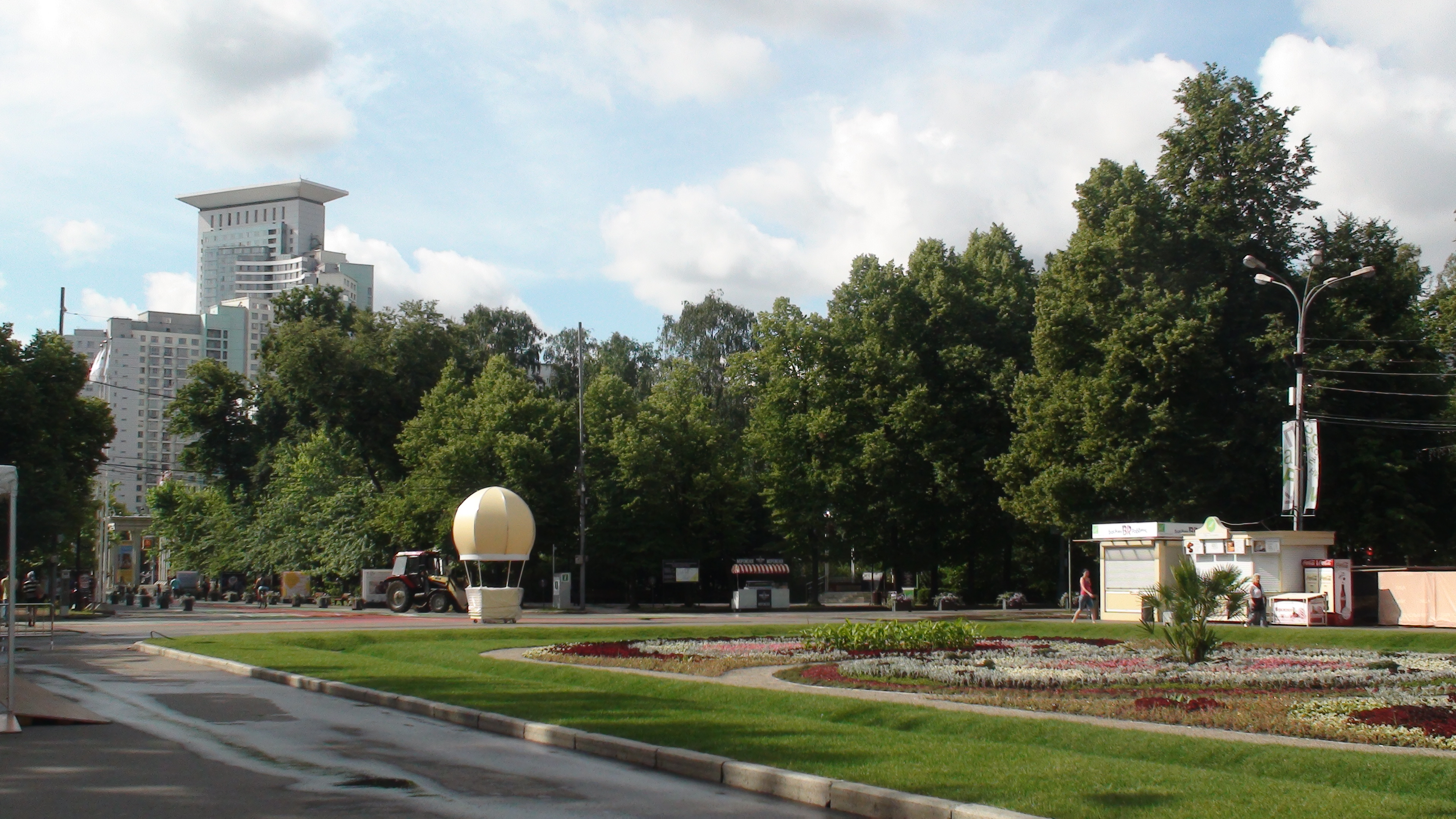 Stone sokolniki. Сокольники. Район Сокольники. Сокольники Польша. Вид из окна на парк Сокольники.