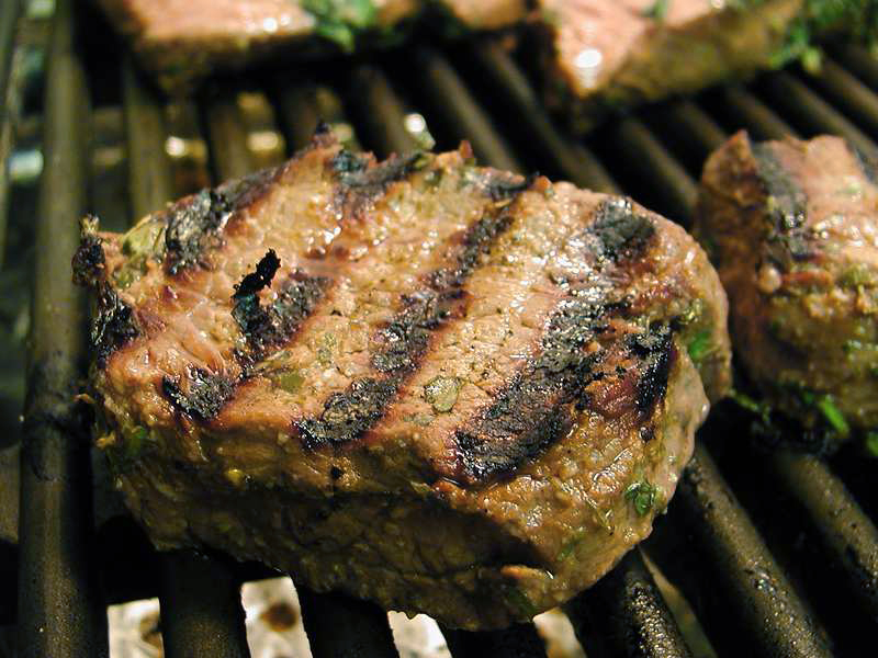 File:Steak auf Grill.jpg