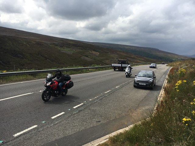 File The A628 Woodhead Pass at Long Side geograph 5855621 .jpg