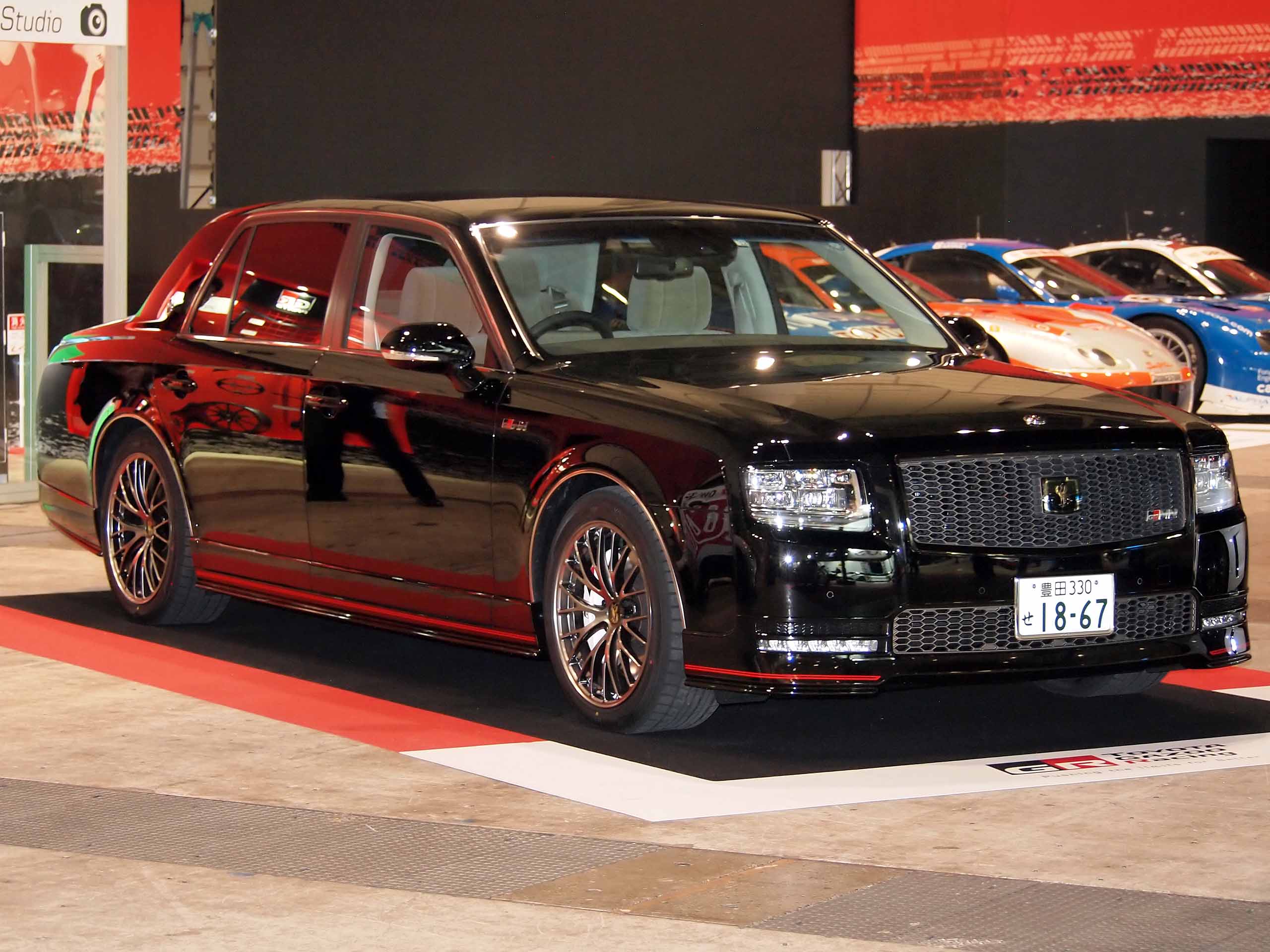 File:Toyota Century GRMN (Black) at Tokyo Auto Salon 2019.jpg 