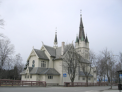 File:Trondheim Moholtkirke.jpg