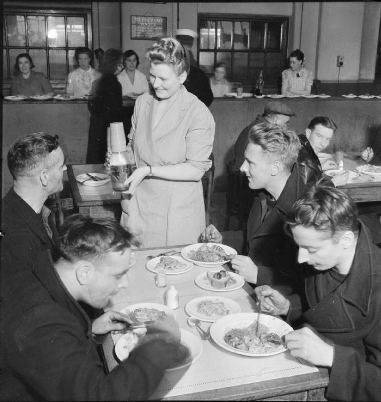 London 1942. Посещение Советской делегацией Лондона 1942 фото.