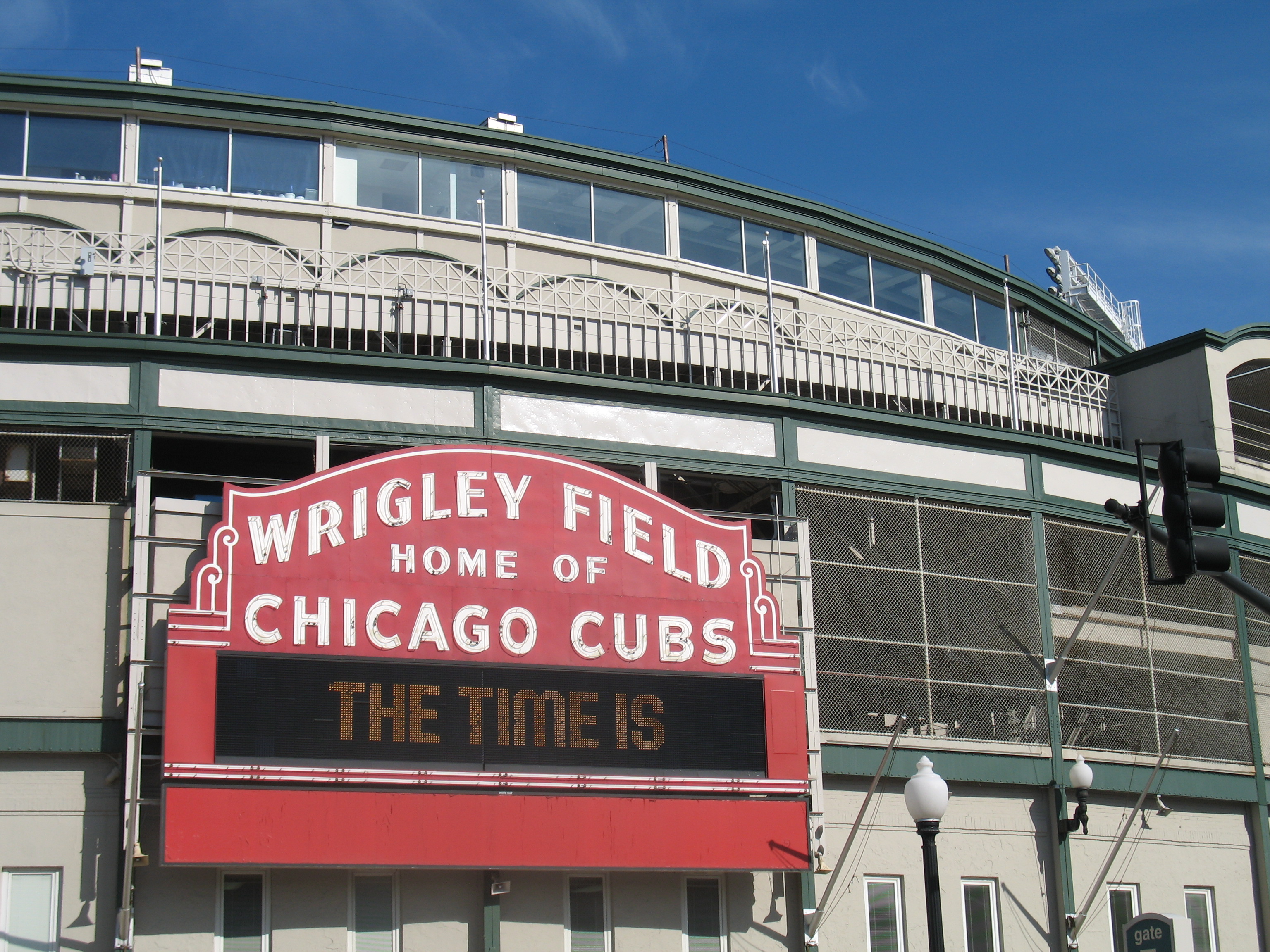 Wrigleyfield2