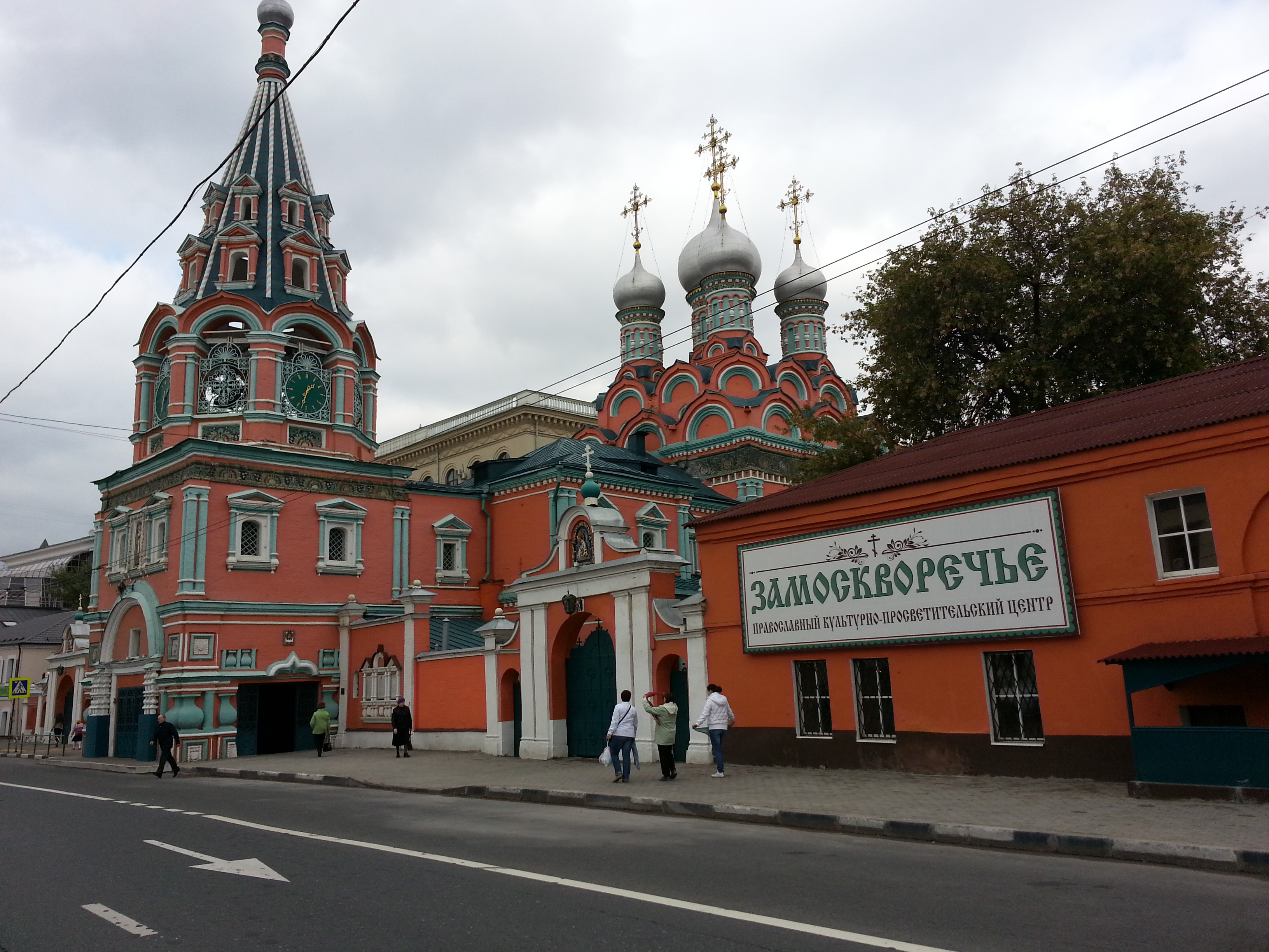 храм на большой полянке