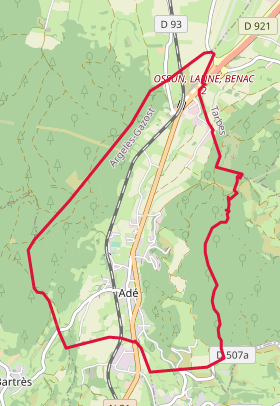 Adé (Hautes-Pyrénées) OSM 01.png