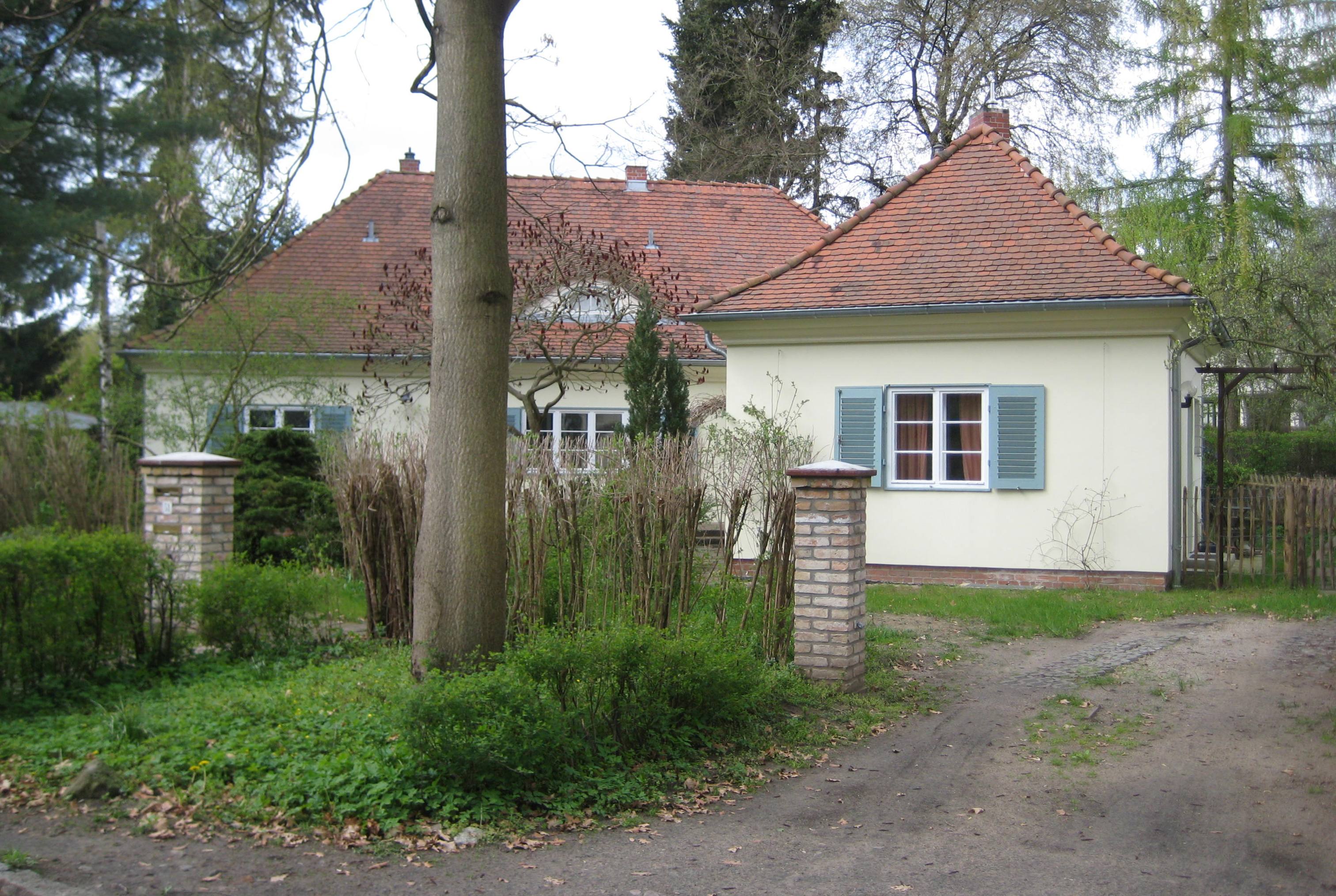 File Am Neuen Garten 50 51 2 04 2016 Jpg Wikimedia Commons