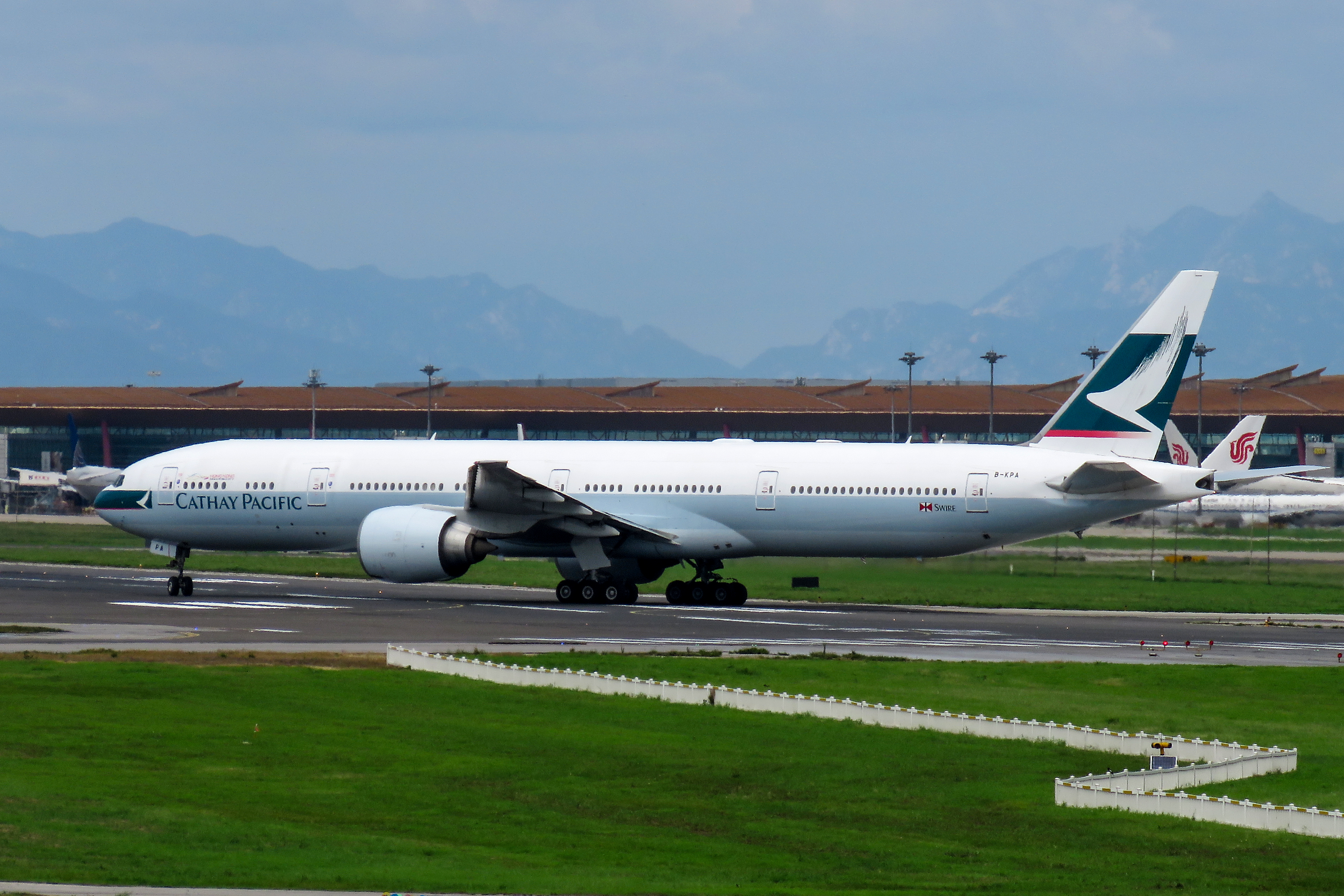 Кпас. Boeing 777-300er Cathay Pacific. Boeing 777-300er gif.