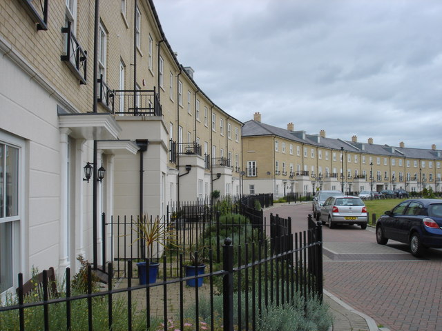 File:Bonny Crescent - geograph.org.uk - 1308146.jpg