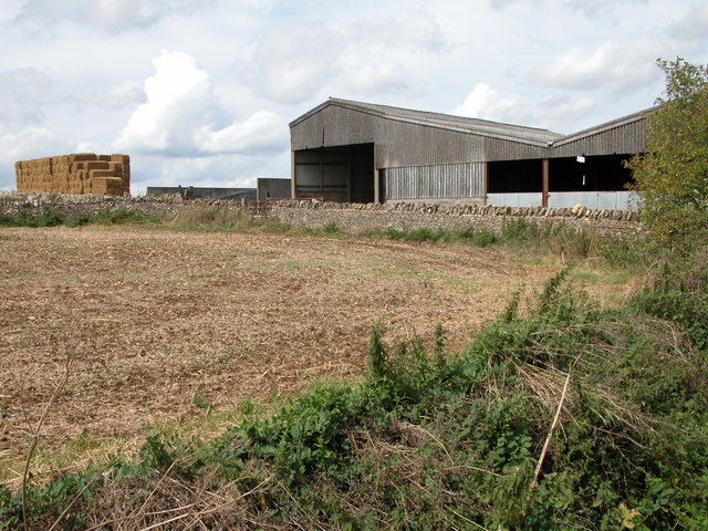 File:Farm buildings at Hill Barn - geograph.org.uk - 221772.jpg