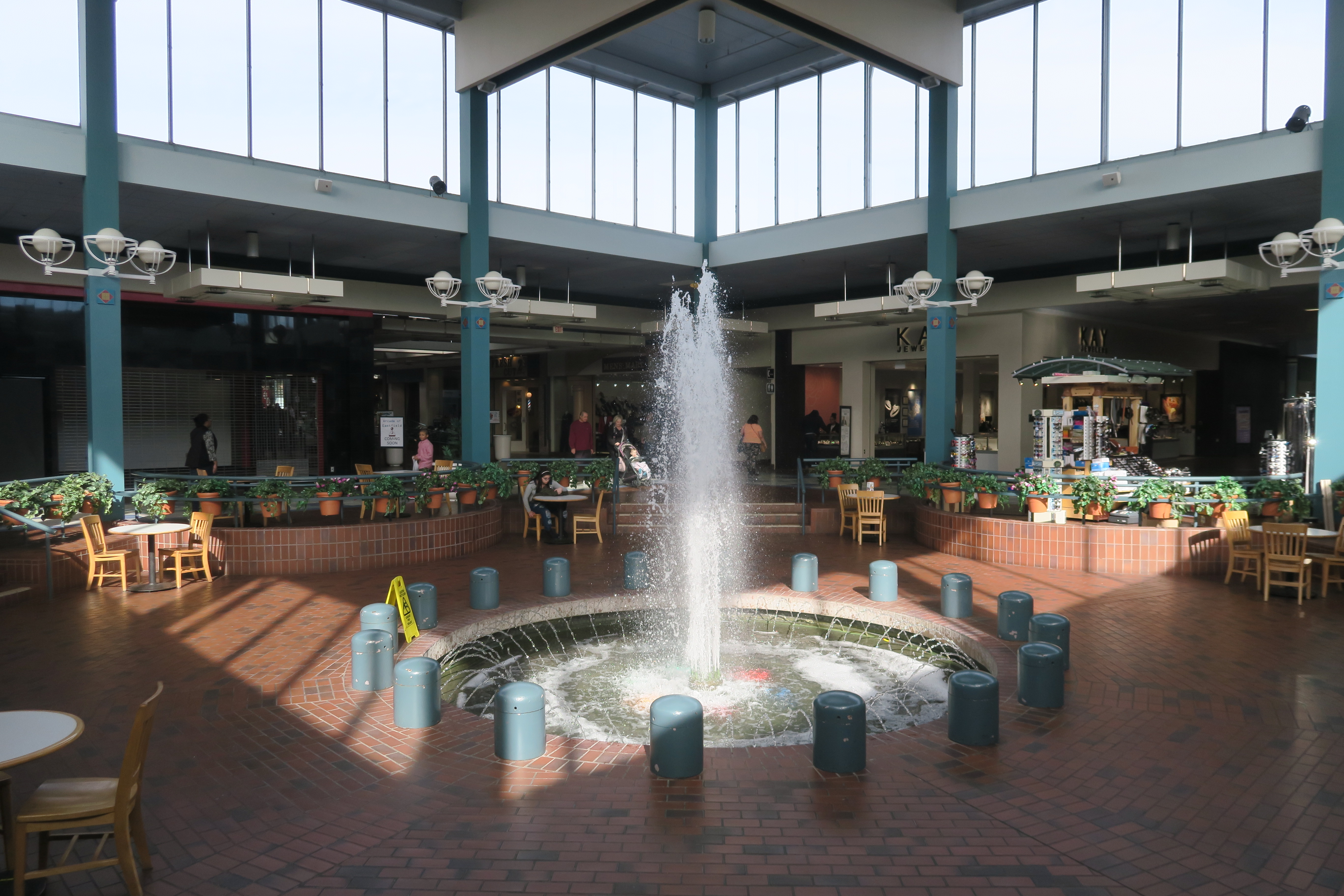 Old fountains and aquariums at Woodfield Mall.